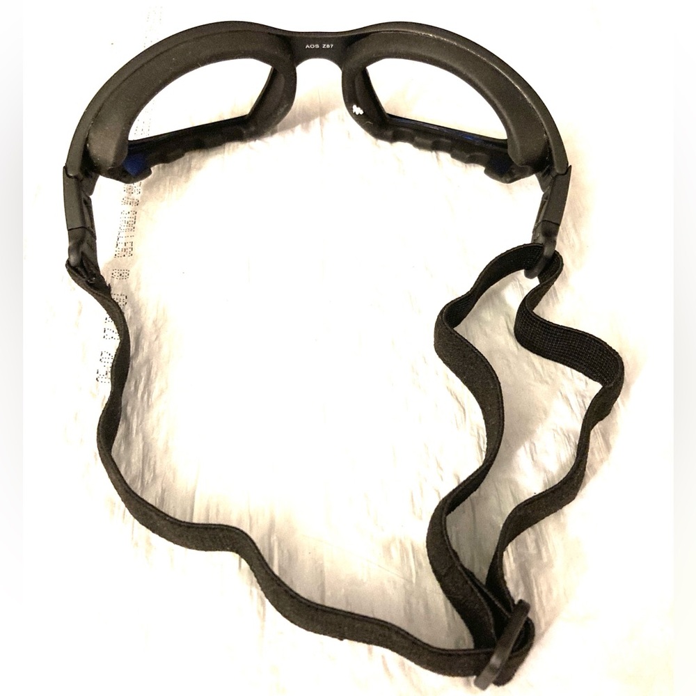 PELTOR Impact/Dust Resistant Goggle: Black, Wraparound Goggles, Polycarbonate - Picture 12 of 16
